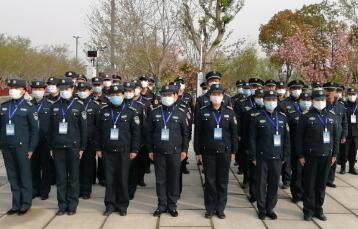 千萬不要小瞧保安！?。。。?！